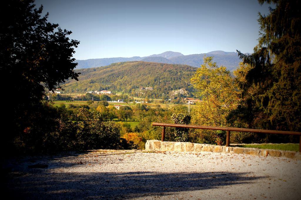 Casa Via Castelmonte II Villa Cividale Del Friuli Ruang foto